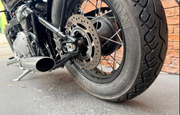 Triumph Bonneville Bobber 1200 - Foto #2