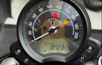 Triumph Bonneville Bobber 1200 - Foto #3