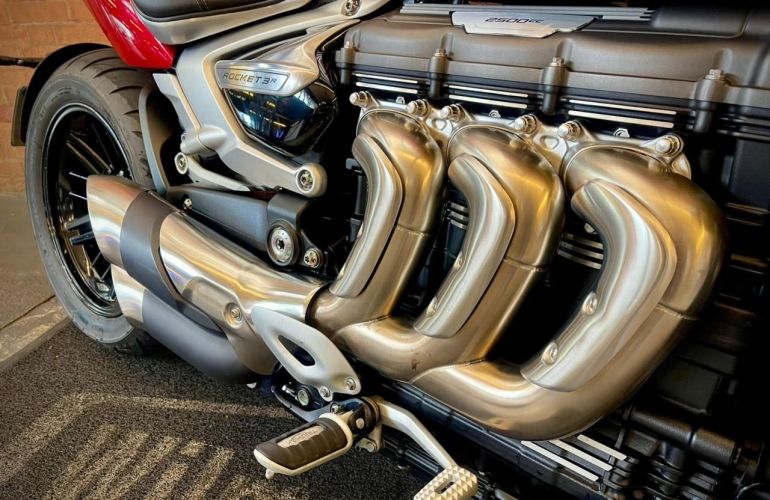 Triumph Rocket Iii R - Foto #4