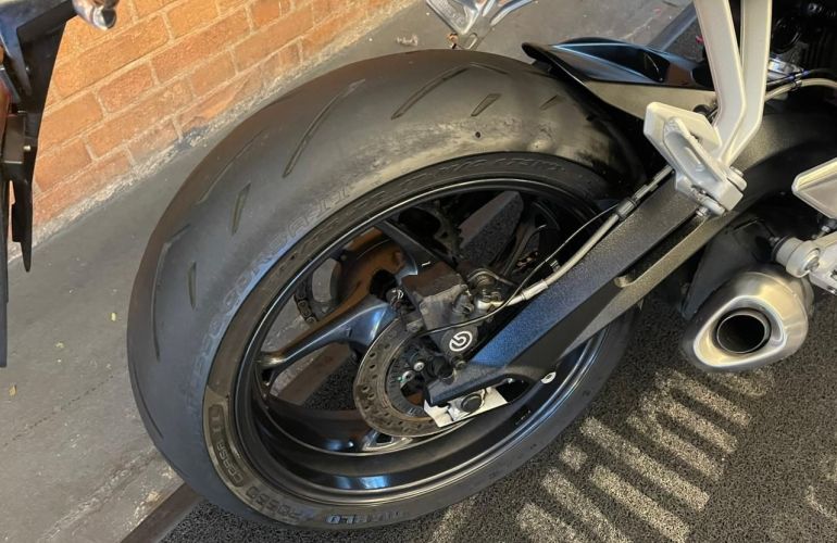 Triumph Street Triple 765 S - Foto #5