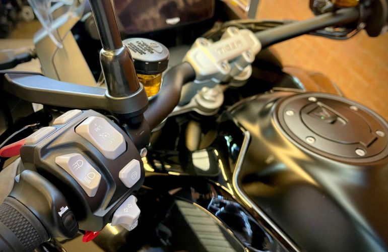 Triumph Tiger 1200 Rally Pro - Foto #8