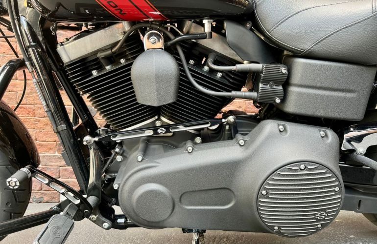 Harley-Davidson Dyna Fat Bob - Foto #10