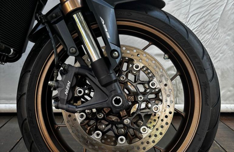 Honda Cb 650 R Abs - Foto #4