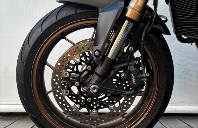 Honda Cb 650 R Abs - Foto #9