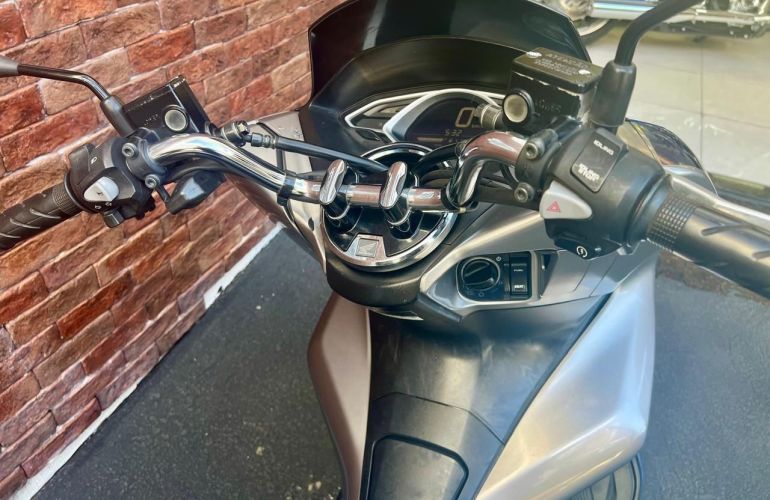 Honda Pcx Sport - Foto #7