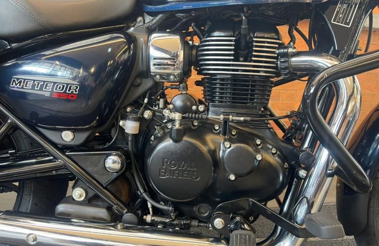 Royal Enfield Meteor 350 - Foto #8
