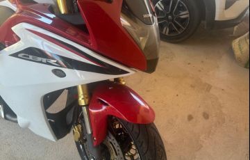 Honda Cbr 600 F - Foto #2