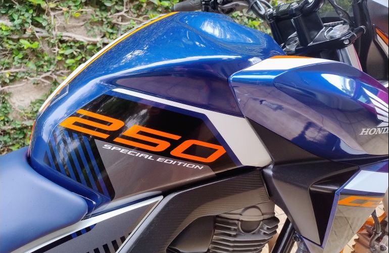 Honda Twister (ABS) - Foto #7