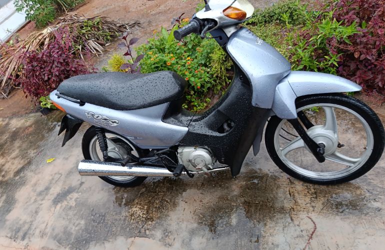 Honda C 100 BIZ+ - Foto #4
